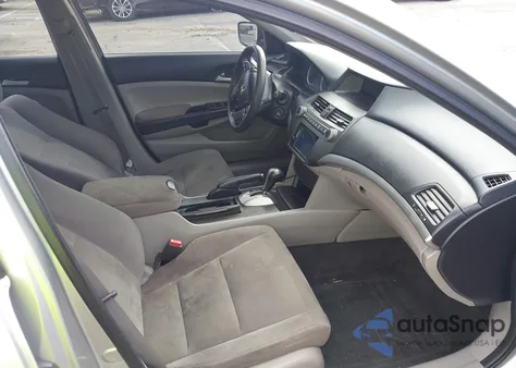 2011 Honda Accord 2.4 Lx из США, поврежденный, VIN 1HGCP2F37BA066808